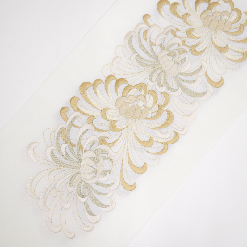 【在庫限り】シルエリー ポリ刺繍半衿 菊づくし ゴールド