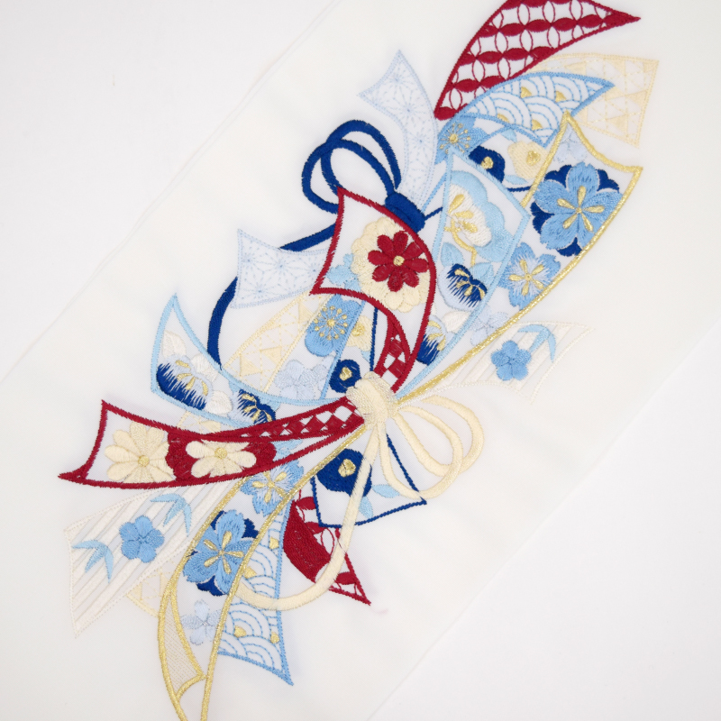 【在庫限り】シルエリー ポリ刺繍半衿 熨斗目 白/色